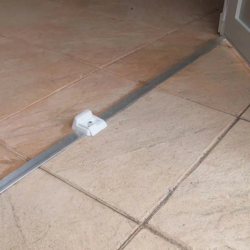 Abri de jardin en PVC 7,5m² DECO gris foncé et blanc Grosfillex + kit ancrage offert Ma boutique